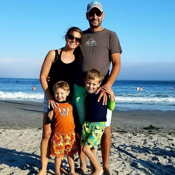 Meet your Posher, Jaclyn - Picture 1 of 3